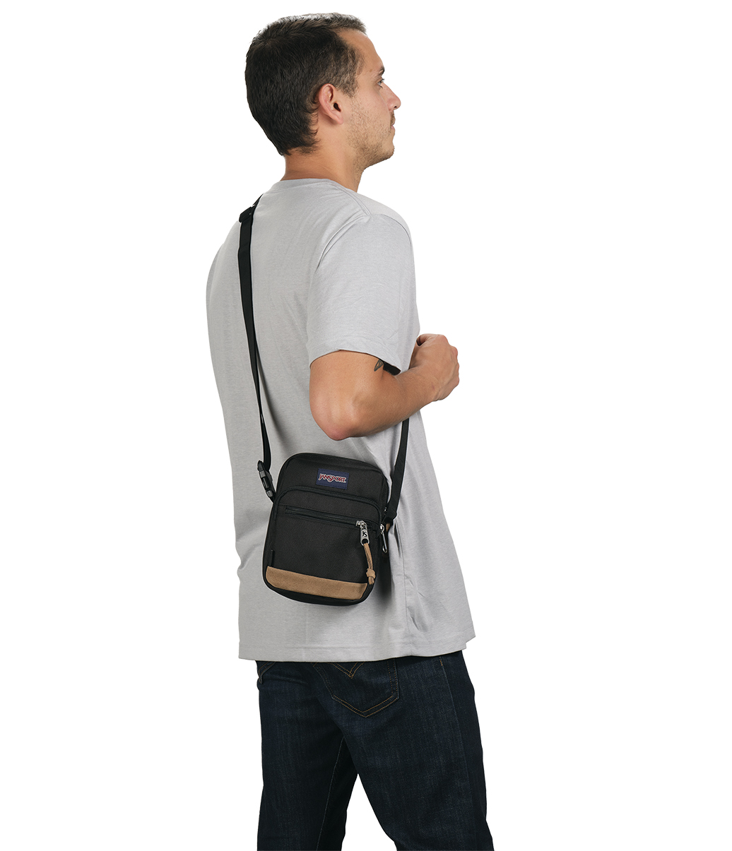 jansport_core-crossbody_40-08-2023__picture-1934